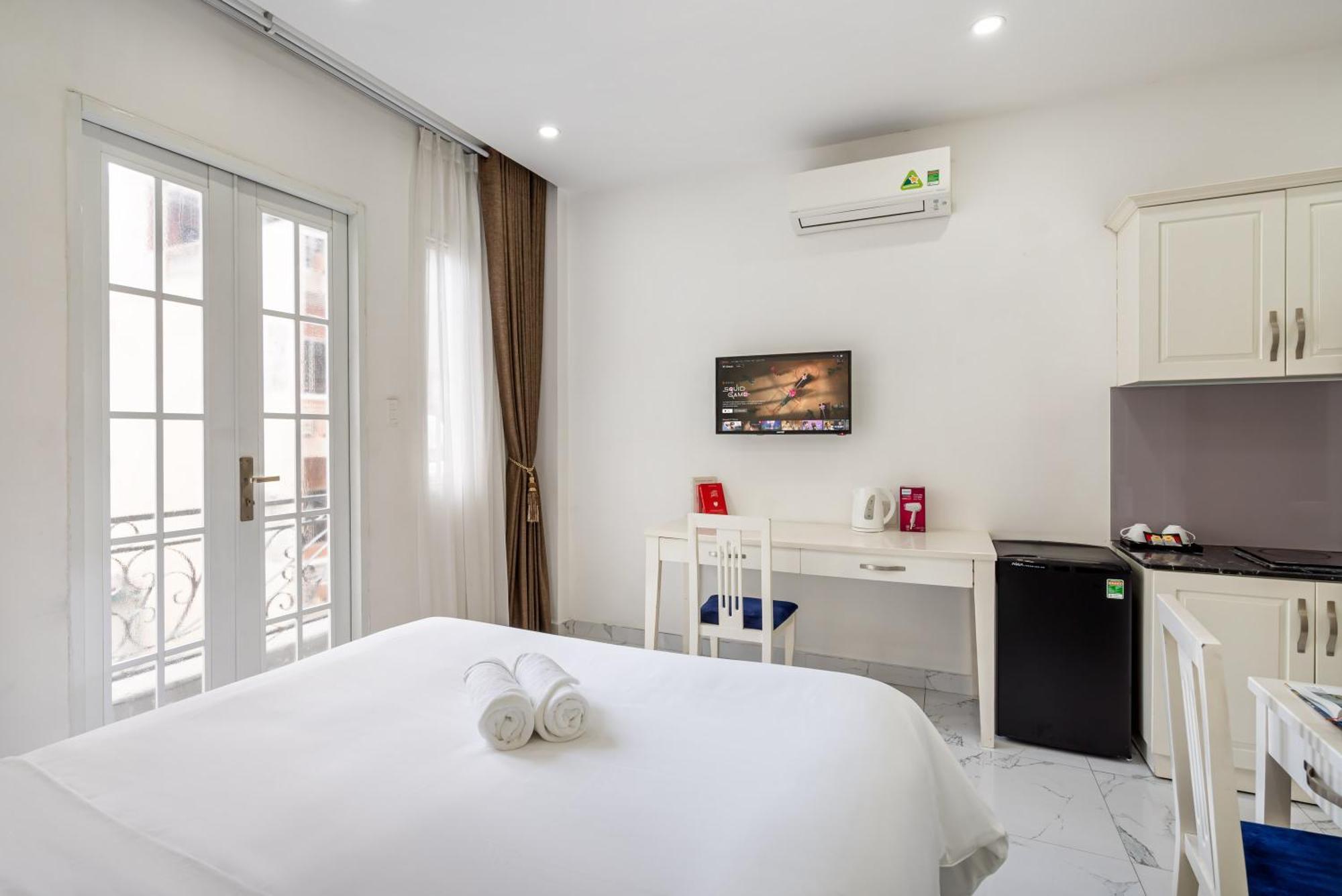 Khách sạn Lotus Nguyen Phi Khanh Q1 4*
